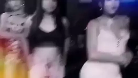 Nasıl trans kadın olunur?