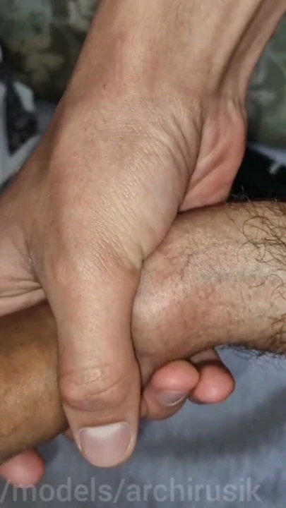 Kocaman sünnetsiz siklerden döl sağmak! | Bölüm 3