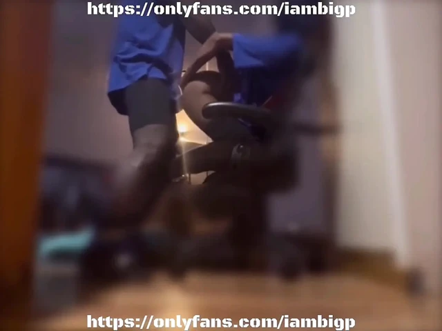 Beni Duvara Karşı Sikiyor