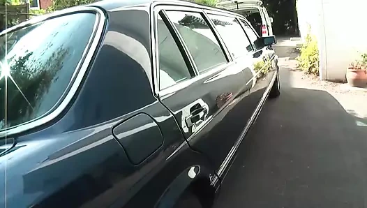 Sıcak sürtük seviyor oral seks