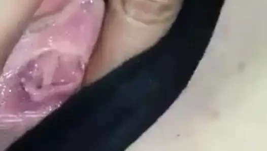 KEDİ açık ve dokundu