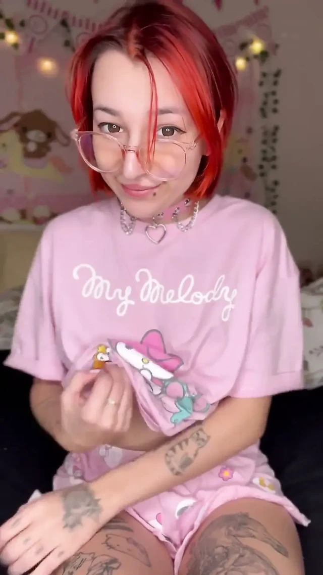 Sürtük ahegao yüzüme boşalıyor