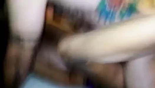 Benim azgın karım yabancının büyük horoz tarafından becerdin