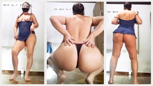 Soyunma, mavi bebek ve siyah külot