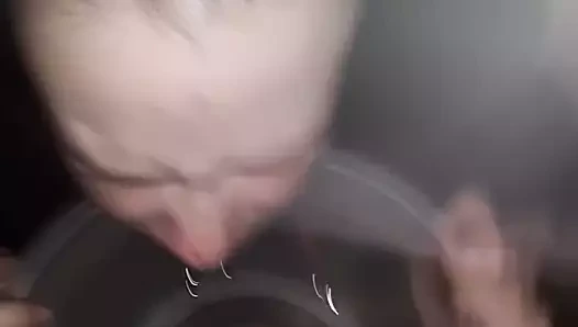 Emmek ve fahişe olmak