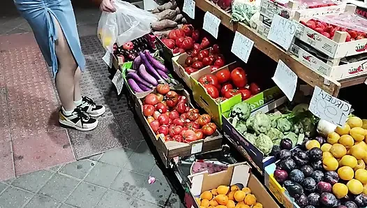 Mother Nimfomaniac Sebzelerle Çift Penetrasyon Yapıyor!