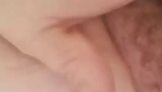 duştan önce kendini okşamak