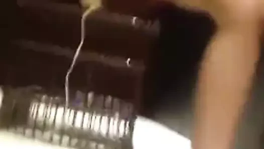 Hong kong bebek ile şaşırtıcı vücut yapılmış için binmek yapay penis tarafından bf