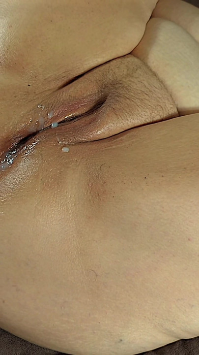 Büyük şişman sulu götlü beyaz iri güzel kadın ssbbw orta yaşlı seksi kadın işiyor, fışkırtıyor ve dölleme sikişi, en iyi seks, sidik, fındık | Klip 2