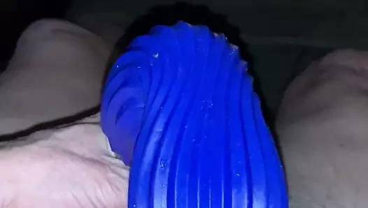 horoz kol okşayarak