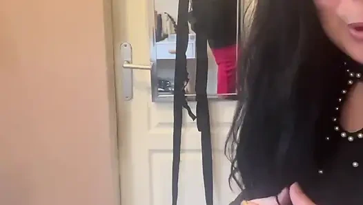 Bağlanmış ve aşağılanmış bir itaatkâr