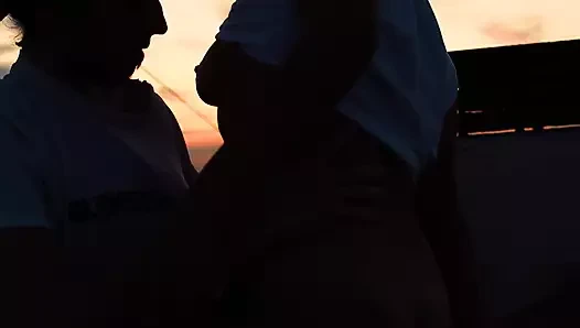 Sınıf arkadaşımı okul çatısı üzerinde sikiyorum