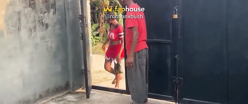 Kapıcı ve madam