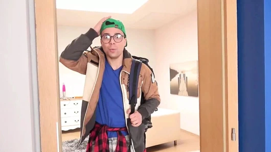 Adım anne dev memeler İngiliz milf ava koxxx hile üzerinde ona koca