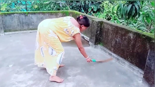 Hintli Asyalı desi üvey erkek kardeş üvey kız kardeşiyle sert sikişiyor tejashwini akash videosu
