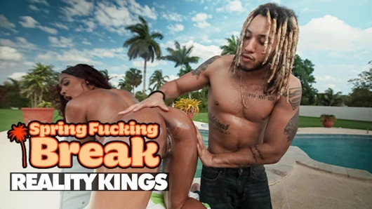 Reality kings - addis f fuck hevesle havuzda Derek'i sikiyor ve sonra büyük dölünü götüne alıyor