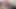 Orta yaşlı seksi kadın ve üvey kız yatakta sırlarını paylaşıyor