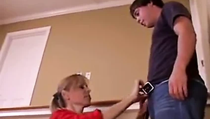 Bayan moore - evde oral seks