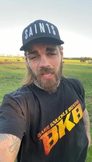 karantina düz dostum sahip horoz emdi