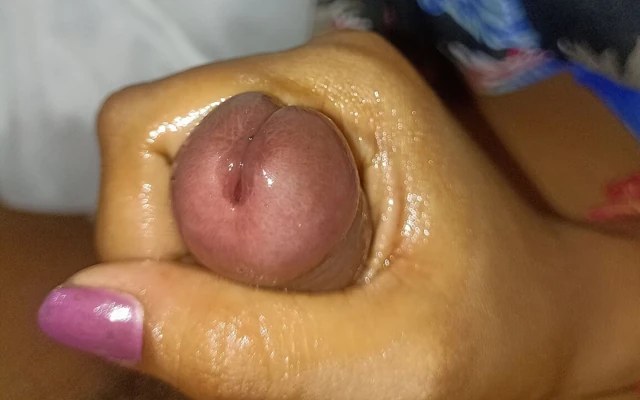 Sevimli kız tarafından Hintli elle muamele