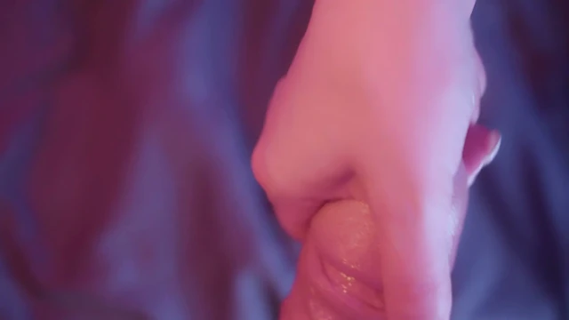 Lecherous paramour kadının ve götünü ağızdan ağza sikiyor