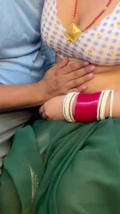 Land Lady yatakta 2 dakika dayanacaksan altı ay kiranı vereceğini söyledi | Klip 1