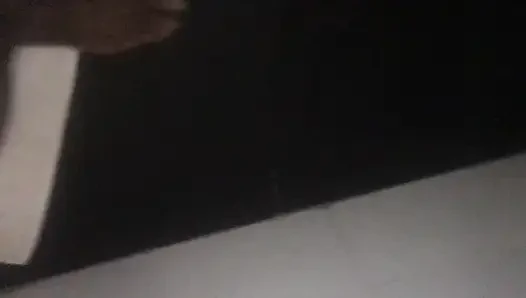 Zenci genç tanrıça büyük zenci yarağı sabunlu duşta sikildikten sonra duş alırken izle