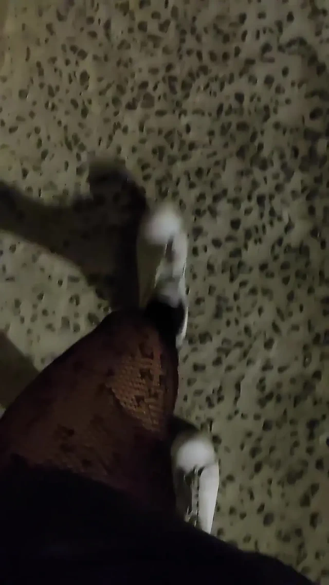 My first time wearing a skirt in public - Latin Crossdresser