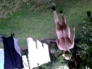 Bahçede yaz akşamı