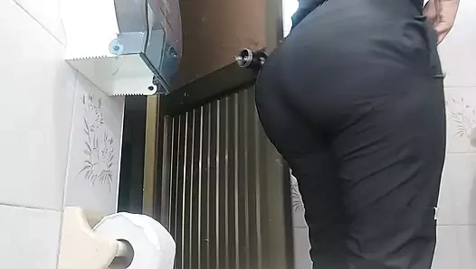 Banyo kamerası hemşireyi kaydediyor (doktorun ofisi p)