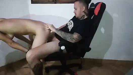 Eski üniversite öğretmenimle sikişiyorum