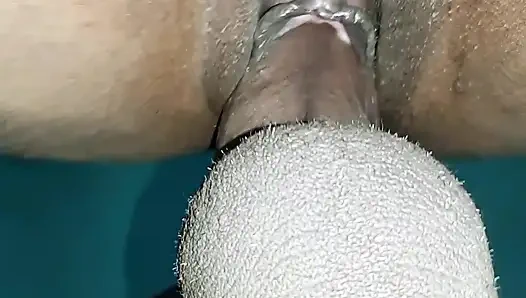 Yarağına gelene kadar ateşli bir şekilde bindim