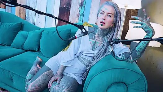 Hakkında konuşuyorum n - gerekli - asmr podcast sfw konuşuyor gotik sıska kız dreadlocks dövmeli model dövmeli kız