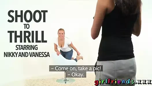 Kız dik civcivler seksi fotoğraf çekimi