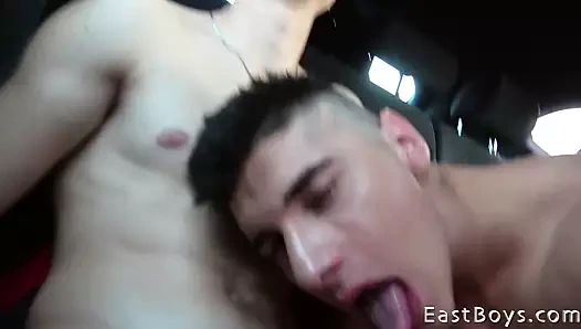 Jared ve casper - arabada seks