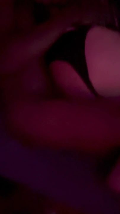 BBC Cuddle FEM OROSPU SÜRTÜĞÜNÜ SİKİYOR