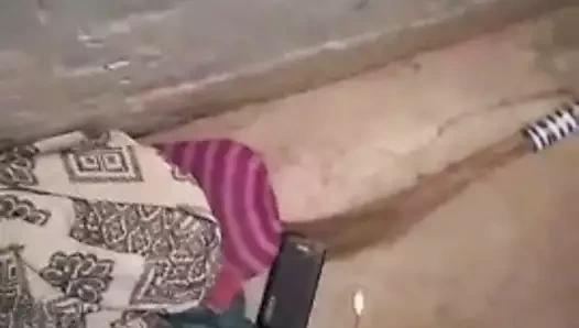 Arkadaşımla birlikte karıma mastürbasyon