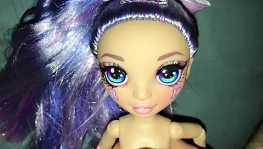 Cum On Rainbow High Violet Cheerleader Doll