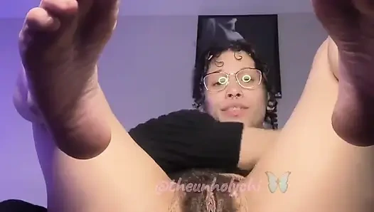 Güzel kırışan tabanların her yerine yoğun fışkırtma!