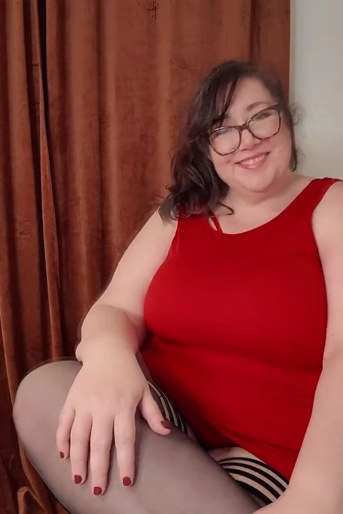 Seksi Büyük Memeli Iri Güzel Kadın Iş Arkadaşınla Yeniden Bağlantı Kur