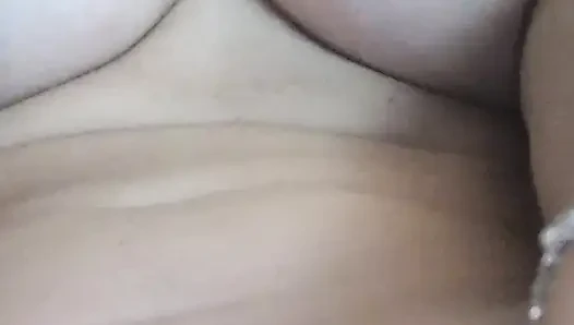 Evde yalnız orta yaşlı seksi kadın