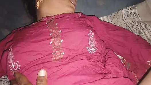 Desi bhabhi ko pela