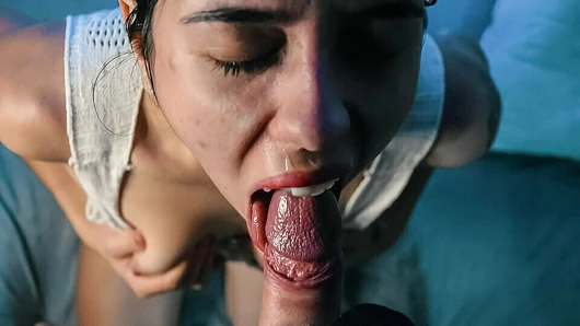 Scarlett erkek arkadaşını seks yaparken yakalar