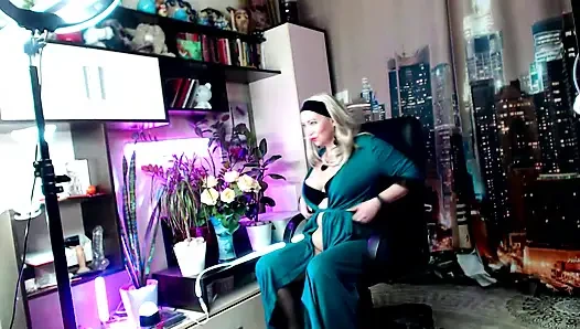 Aimee ve Peter, evlilik sözleri: Fahişe evli kadının dev bir dildoyla sert sikişi .!. ))