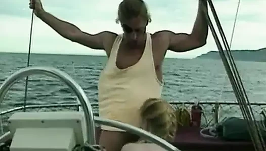 Azgın fahişe döl seviyor #2