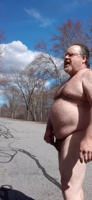 Baba açık havada boşalma