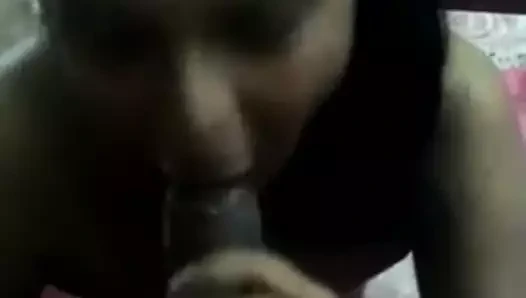 Sıcak milf emme büyük çük