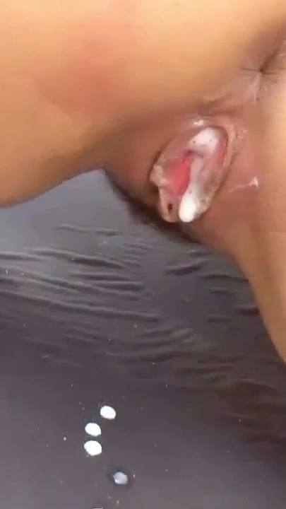 Захватывающий момент из "гэнгбэнга с кримпаем с крошечной тинкой Мири, куколдом, на улице"