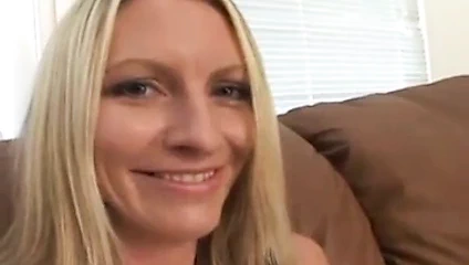 Anne harika bir büyük horoz adım oğlu var