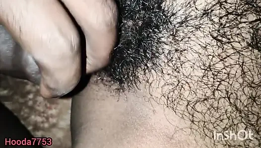 Hintli güzel kız sıkı ilk kez xxx videolar, desi güzel köylü kızı seks videoları